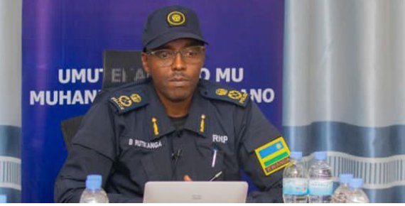 POLISI Y’IGIHUGU IRIBUTSA ABABYEYI INSHINGANO ZO KURINDA ABANA BABO IHOHOTERWA